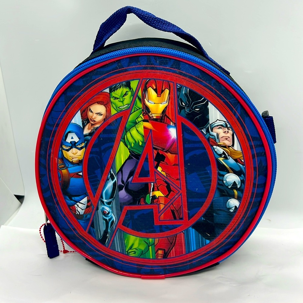 Marvel Avengers Insulated Round Zip Bag NWOT